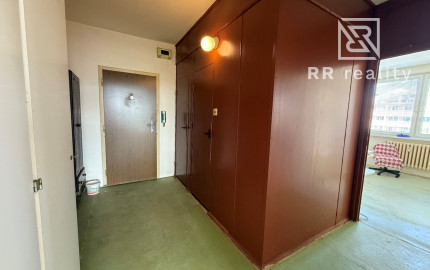 REZERVOVANÉ - 2-izbový byt - Kpt. Jaroša, pôvodný stav, 58m2