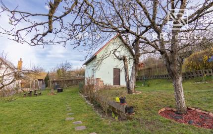 PREDANÉ - Záhrada s murovanou chatkou - Košické Oľšany