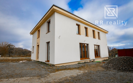 PREDANÉ - Zariadená a skolaudovaná novostavba, Kendice