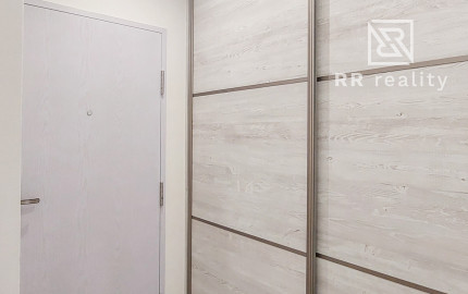 PREDANÉ 1,5 izbový byt po kompletnej rekonštrukcii