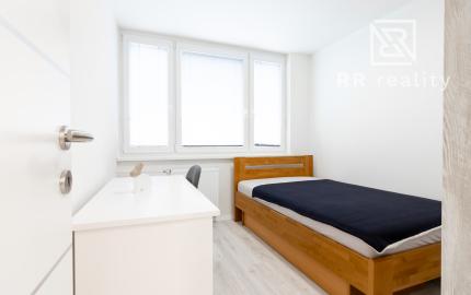 PREDANÉ 1,5 izbový byt po kompletnej rekonštrukcii