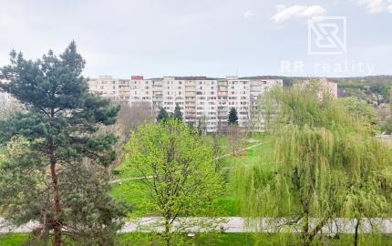 PREDANÉ 1,5 izbový byt po kompletnej rekonštrukcii