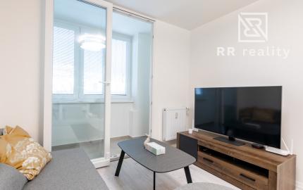 PREDANÉ 1,5 izbový byt po kompletnej rekonštrukcii