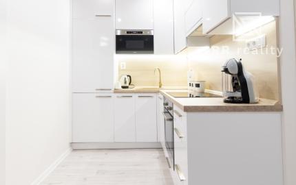 PREDANÉ 1,5 izbový byt po kompletnej rekonštrukcii