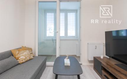 PREDANÉ 1,5 izbový byt po kompletnej rekonštrukcii