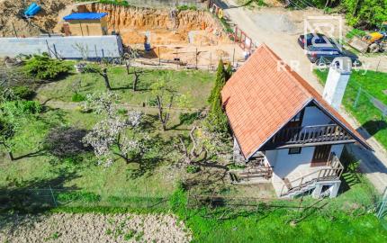 BAŠKA - Stavebný pozemok na výstavbu RD, len 6 minút od KVP