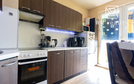 PREDANÉ - 2i byt 50m2 + loggia, Kysucké Nové Mesto - Kamence