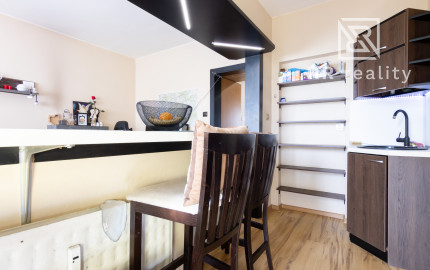 PREDANÉ - 2i byt 50m2 + loggia, Kysucké Nové Mesto - Kamence