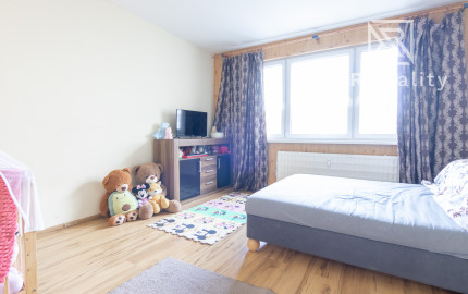 PREDANÉ - 2i byt 50m2 + loggia, Kysucké Nové Mesto - Kamence