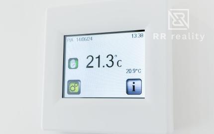 Skolaudovaná novostavba 2-podlažného RD 140m2, všetky IS