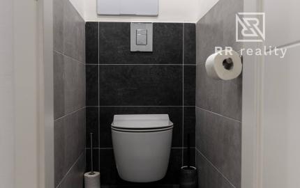 PREDANÉ - 3 izbový byt po kompletnej rekonštrukcii - Karpatská ul.