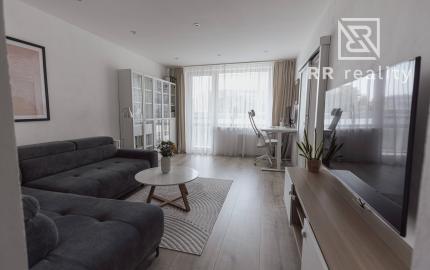 PREDANÉ - 3 izbový byt po kompletnej rekonštrukcii - Karpatská ul.