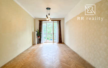 PREDANÉ 3izbový tehlový byt 72m2+9m2 pivnica