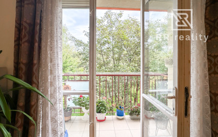 PREDANÉ 3izbový tehlový byt 72m2+9m2 pivnica