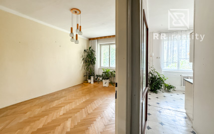 PREDANÉ 3izbový tehlový byt 72m2+9m2 pivnica