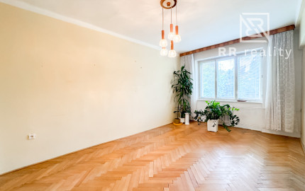 PREDANÉ 3izbový tehlový byt 72m2+9m2 pivnica