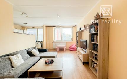 PREDANÉ - 3izb. pražský byt 71m2 Uralská ul.