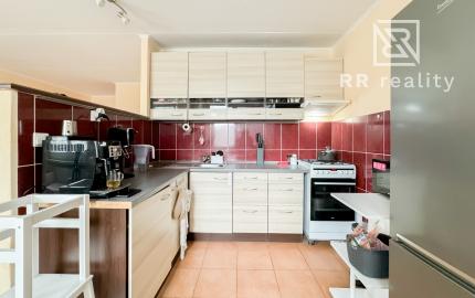 PREDANÉ - 3izb. pražský byt 71m2 Uralská ul.