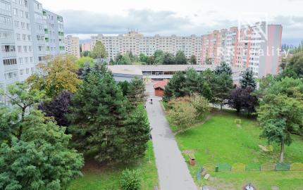 PREDANÉ - 3izb. pražský byt 71m2 Uralská ul.