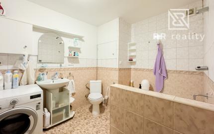 PREDANÉ - 3izb. pražský byt 71m2 Uralská ul.