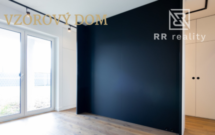 VÝCHODNÉ MOKRANCE, bungalov 139m2, pozemok 673m2, komplet IS
