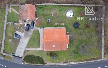 PREDANÉ - 6-izbový RD po rekonštrukcii v Rudníku na pozemku 1794m2