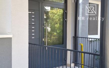 PREDANÉ - 3i byt Trebišovská Košice II, Terasa