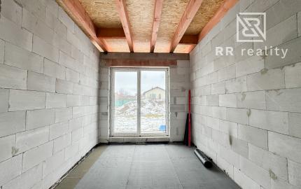 PREDANÉ - Novostavba moderného RD 143m2, Nižná Kamenica, pozemok 861m2