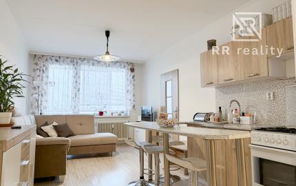 PRENÁJOM 2i Turgenevova, 650€ vrátane energií, internetu, TV