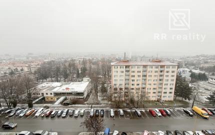 PRENÁJOM 2i Turgenevova, 650€ vrátane energií, internetu, TV