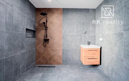 ĎURKOV, novostavba RD na kľúč, pozemok 600m2, komplet IS, TČ