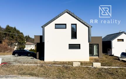 PREDANÉ - RD BAŠKA - 4i novostavba