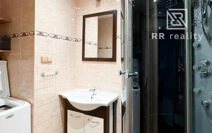 PREDANÉ - Na predaj 4i byt s loggiou, Terasa - Čapajevova