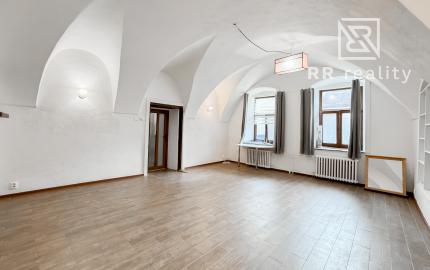 Mäsiarska ul. - na predaj byt 41m2 + 19m2 pivnica, centrum