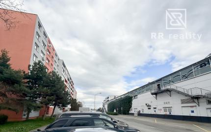 PREDANÉ - 1izbový byt, Košice - Západ, Laborecká ul., pri OC Galéria