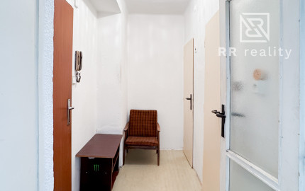 1 izbový byt, pôvodný stav, Košice - Šaca