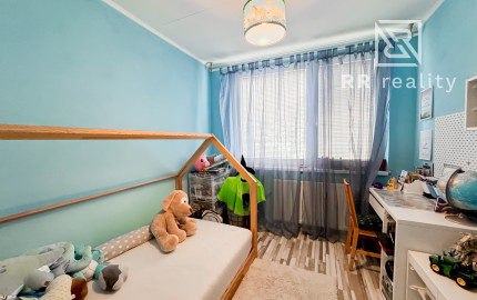 PREDANÉ - 3 izbový byt 54m2+6m loggia, Juh - Rosná