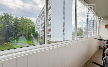 PREDANÉ - 3 izbový byt 54m2+6m loggia, Juh - Rosná