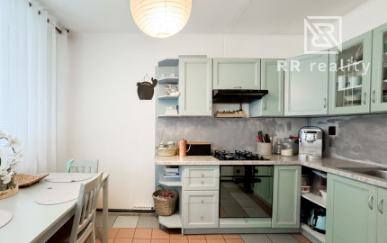 PREDANÉ - 3 izbový byt 54m2+6m loggia, Juh - Rosná