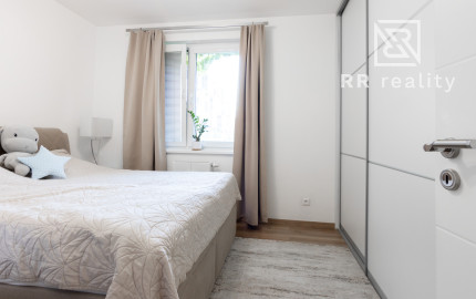 NOVÁ TERASA - NOVOSTAVBA 3i byt s terasou celkovo 105,7m2