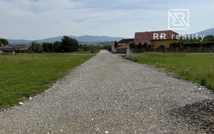 PREDANÉ - Stavebný pozemok v novej IBV, Ďurďošík – 589 m², IS, rovina