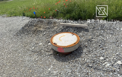 PREDANÉ - Stavebný pozemok v novej IBV, Ďurďošík – 589 m², IS, rovina