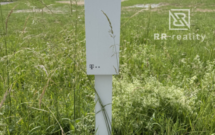 PREDANÉ - Stavebný pozemok v novej IBV, Ďurďošík – 589 m², IS, rovina