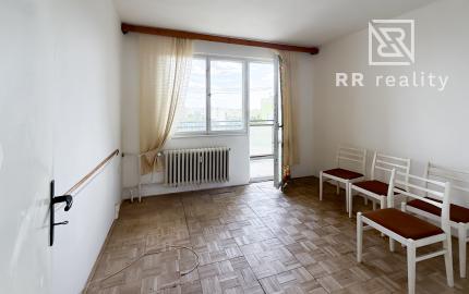 PREDANÉ - 4 izbový byt s loggiou, 82 m2, Terasa
