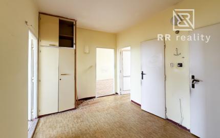 PREDANÉ - 4 izbový byt s loggiou, 82 m2, Terasa