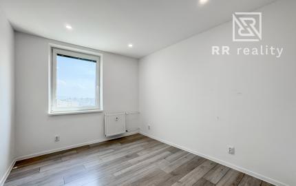 2,5 izbový byt, KE- Terasa, 9/10p., kompletná rekonštrukcia