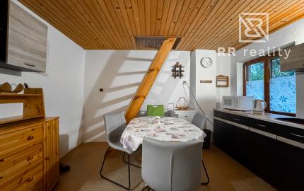 ZNÍŽENÁ CENA - Sokoľ - záhrada s chatkou, 9km od Košíc