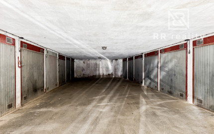 NA PREDAJ - garáž s elektrinou Ťahanovce