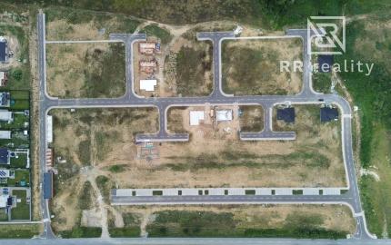 Stavebný pozemok so všetkými IS - VÝCHODNÉ MOKRANCE, 658m2