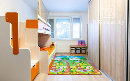 REZERVOVANÉ - TERASA - 3i byt 68m2 + loggia, Muškátová